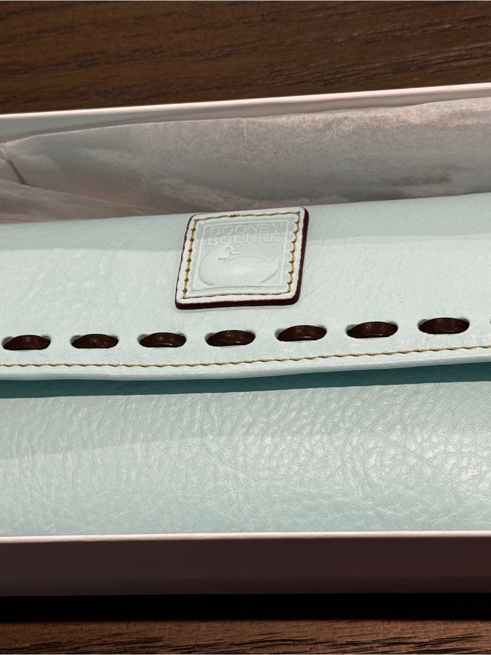 Dooney & Bourke Pale Blue Card & Key Holder with Contrast Stitching Wallet - Picture 3 of 9